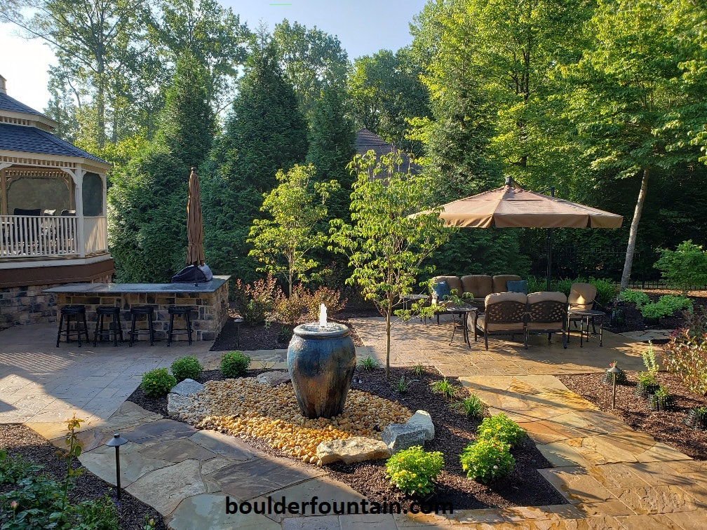 Being Creative With Your Fountain Fire Pit Designs