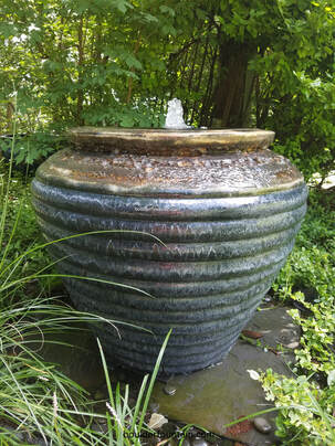 Ribbed Coral Jar Fountain