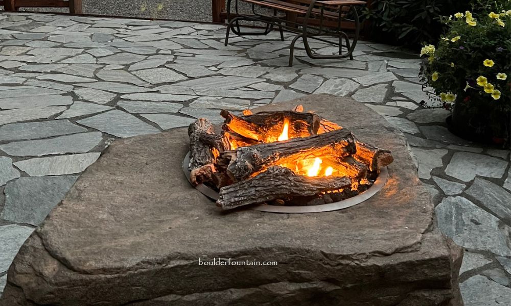 Update Your Backyard With Modern Water and Fire Features